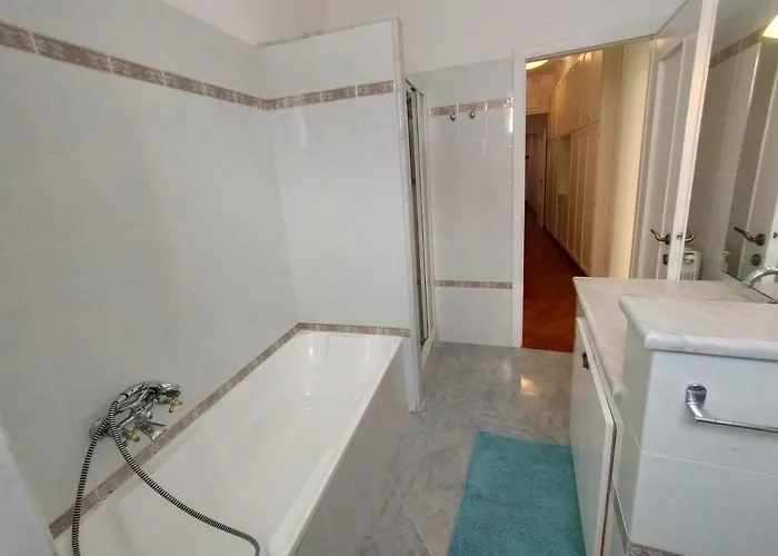 Benedetta House 레반토